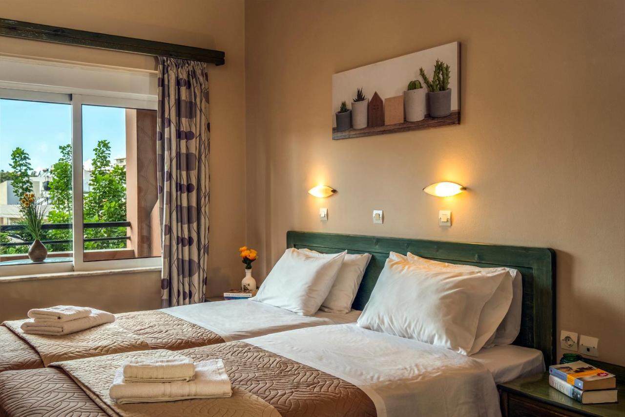 Theos Village Apartments Като Дарацо Екстериор снимка