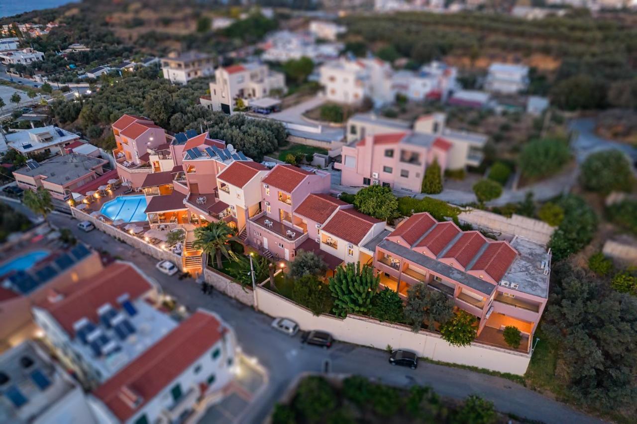 Theos Village Apartments Като Дарацо Екстериор снимка