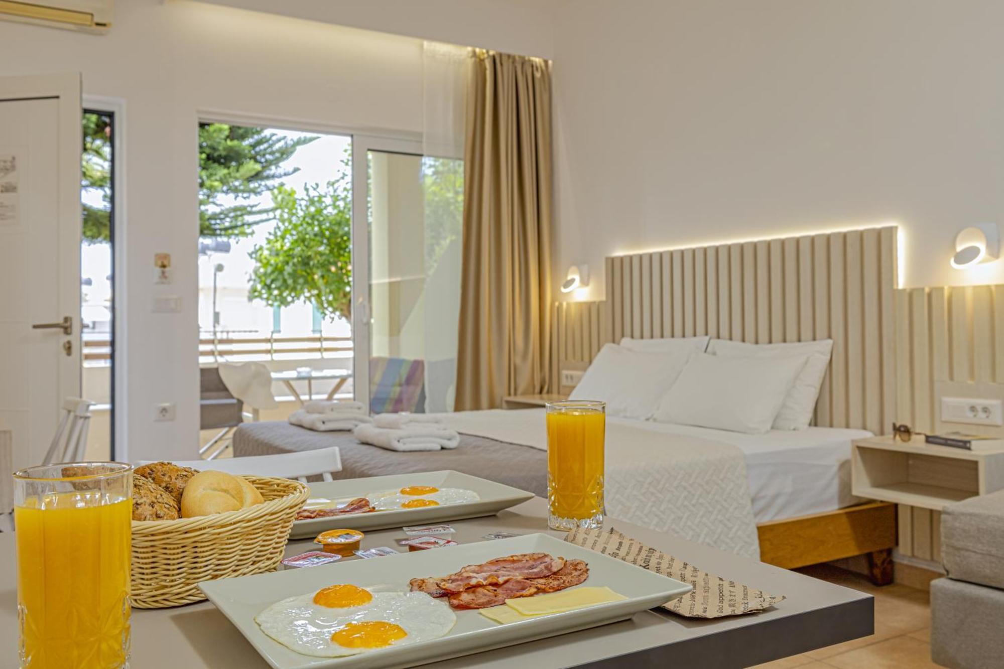 Theos Village Apartments Като Дарацо Екстериор снимка