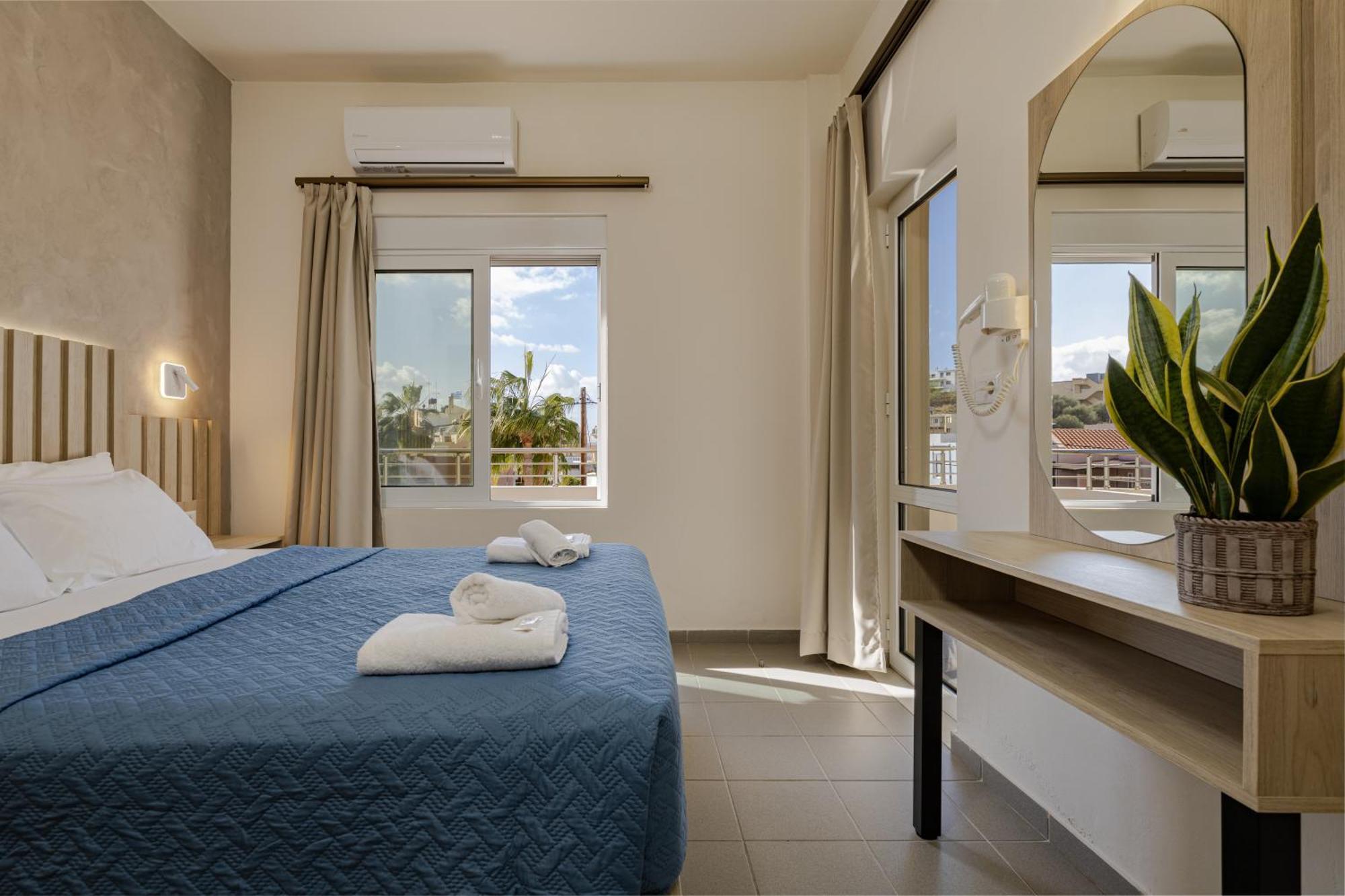 Theos Village Apartments Като Дарацо Екстериор снимка